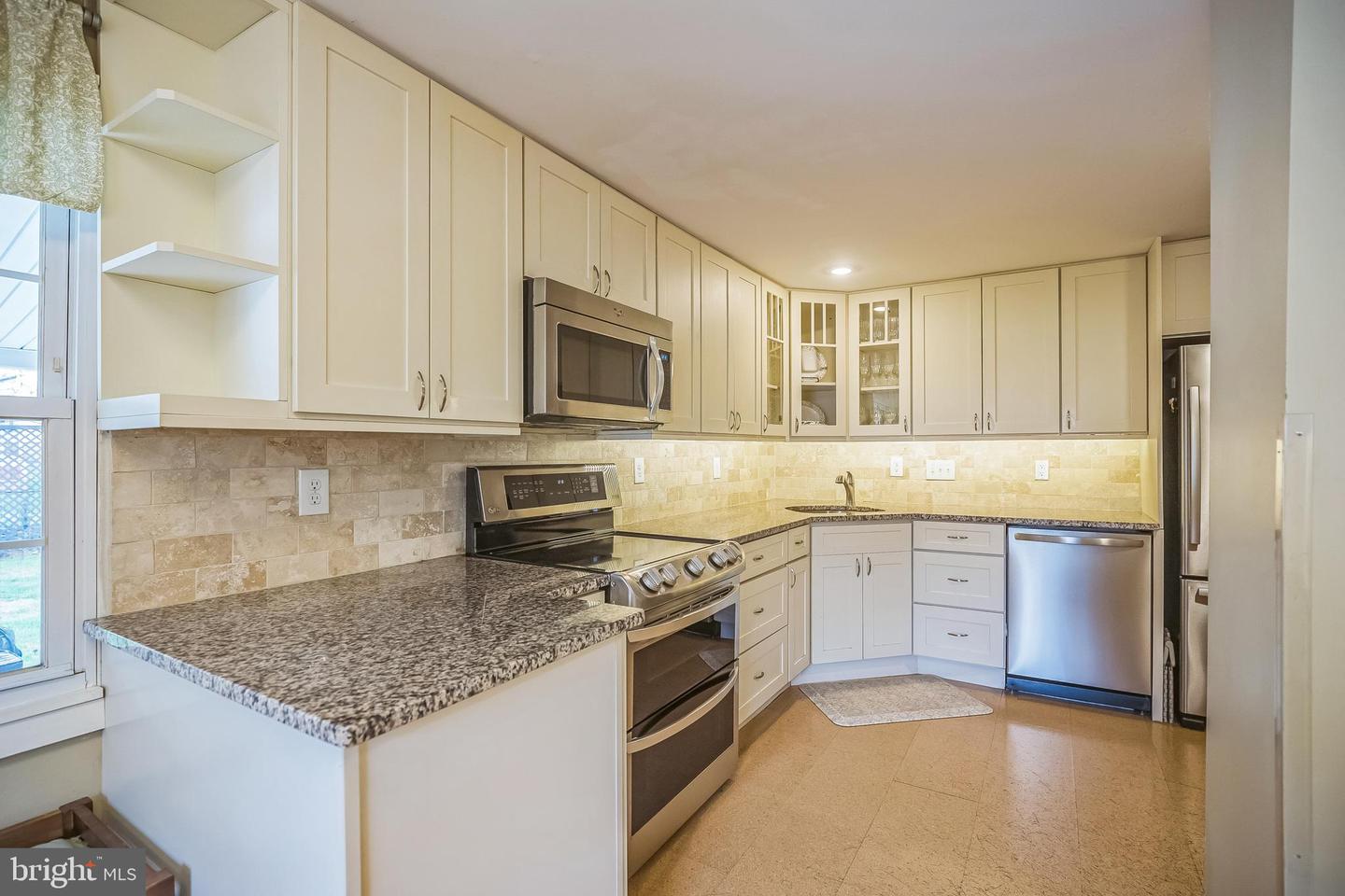 405 Hamel Ave Property Photo 13
