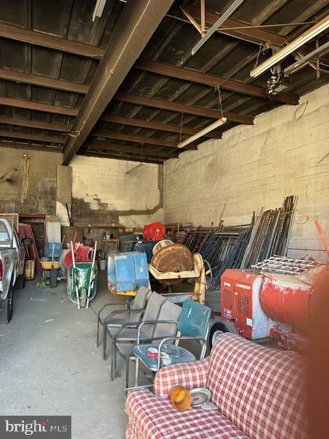 45 Holland Ave Property Photo 8