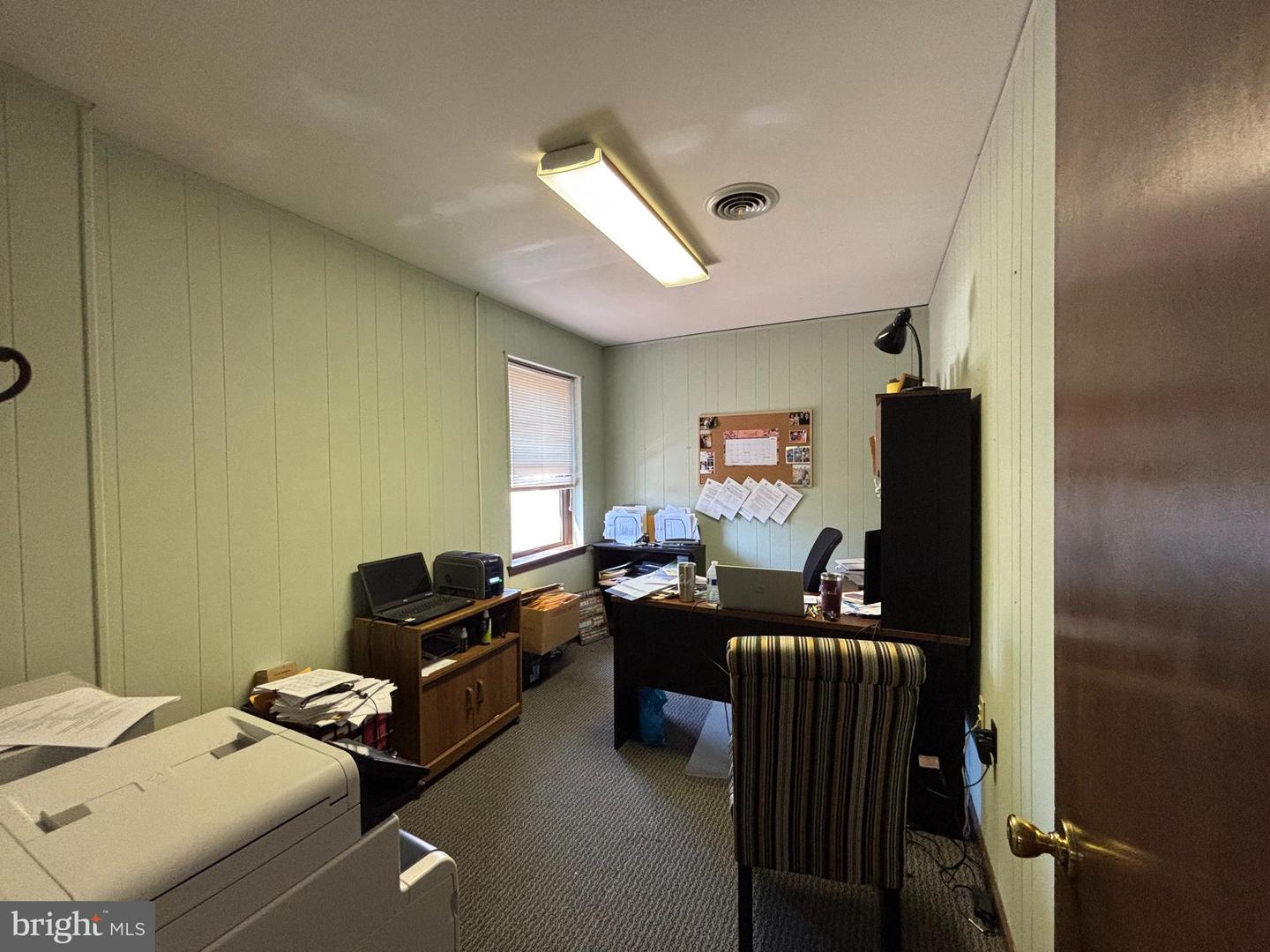 364 Maple Ave Property Photo 11