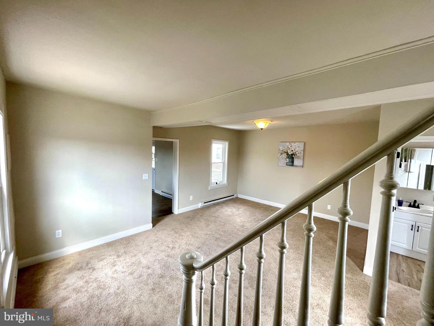1017 W High St Property Photo 10