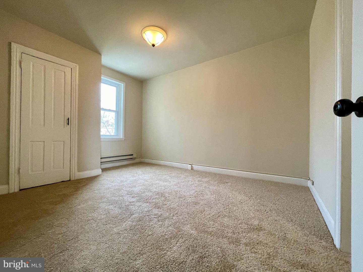 1017 W High St Property Photo 13