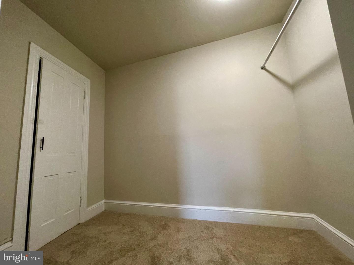 1017 W High St Property Photo 14
