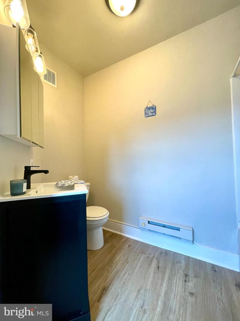 1017 W High St Property Photo 16