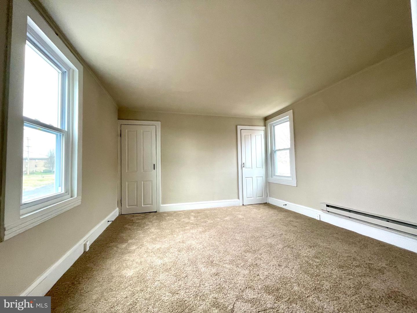 1017 W High St Property Photo 19