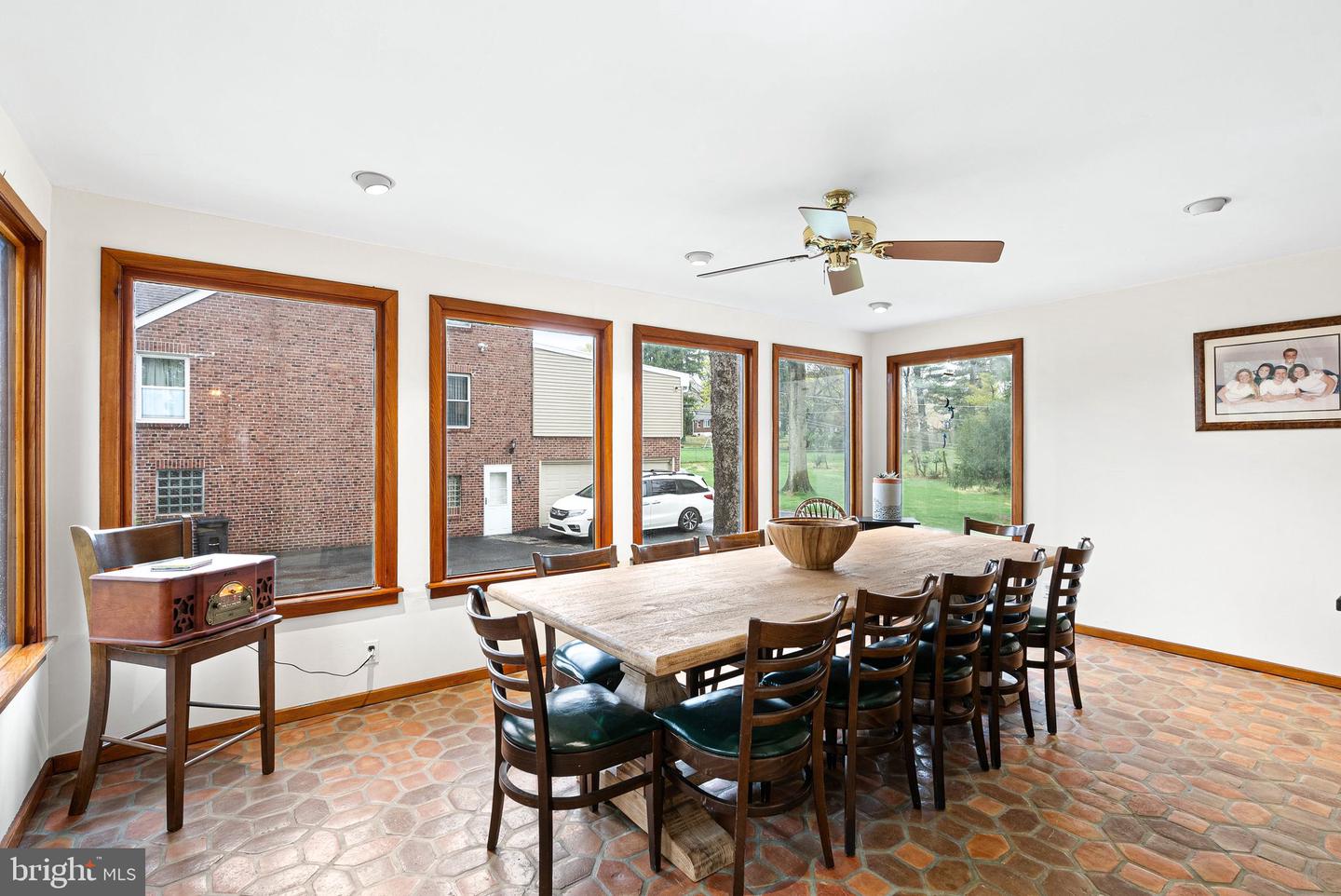 192 Ely Ave Property Photo 8