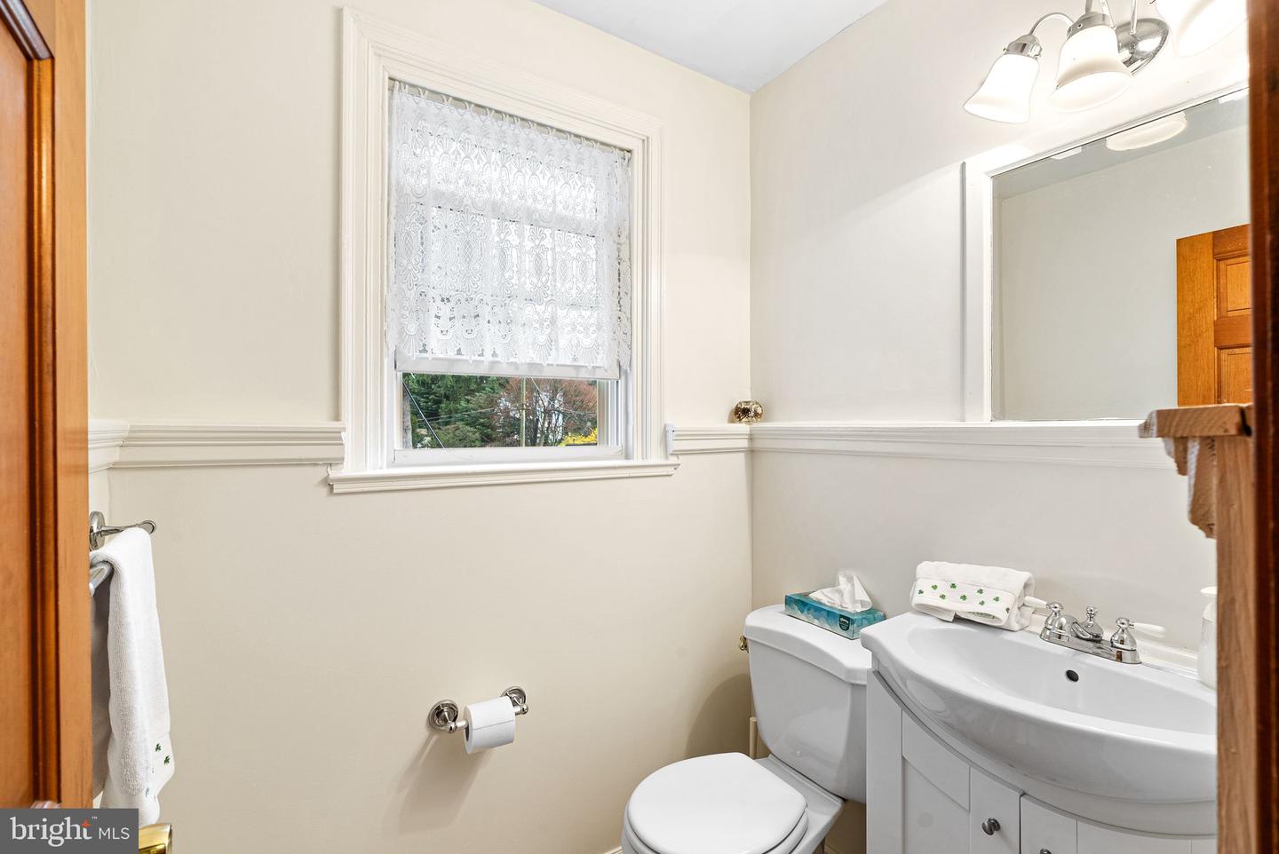 192 Ely Ave Property Photo 14