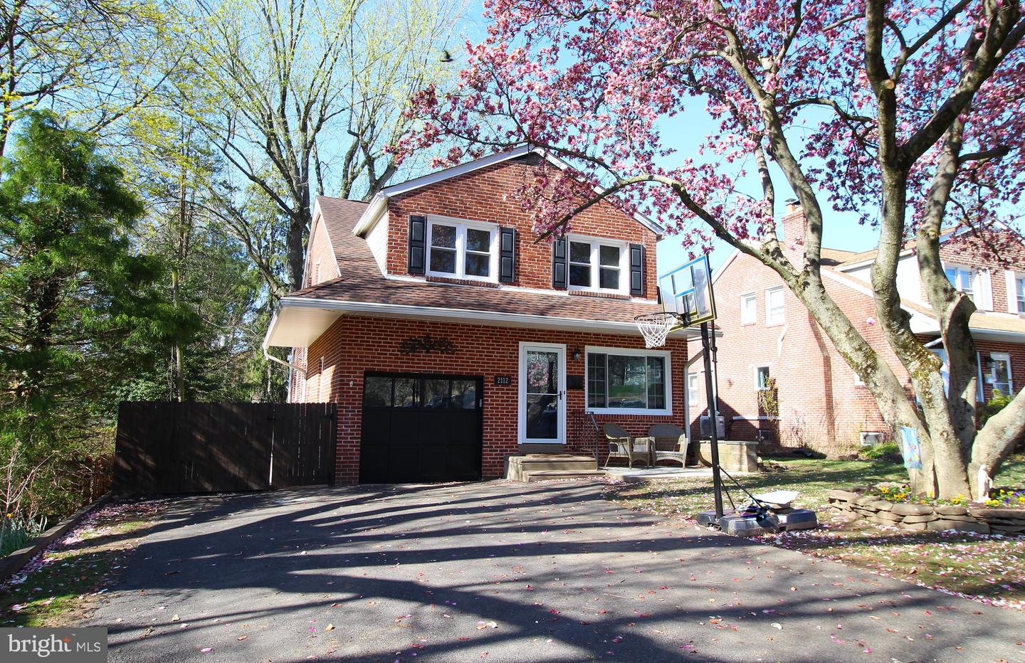 2112 Woodland Rd Property Photo