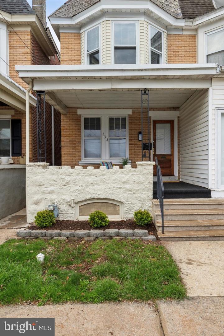 332 James St Property Photo 1
