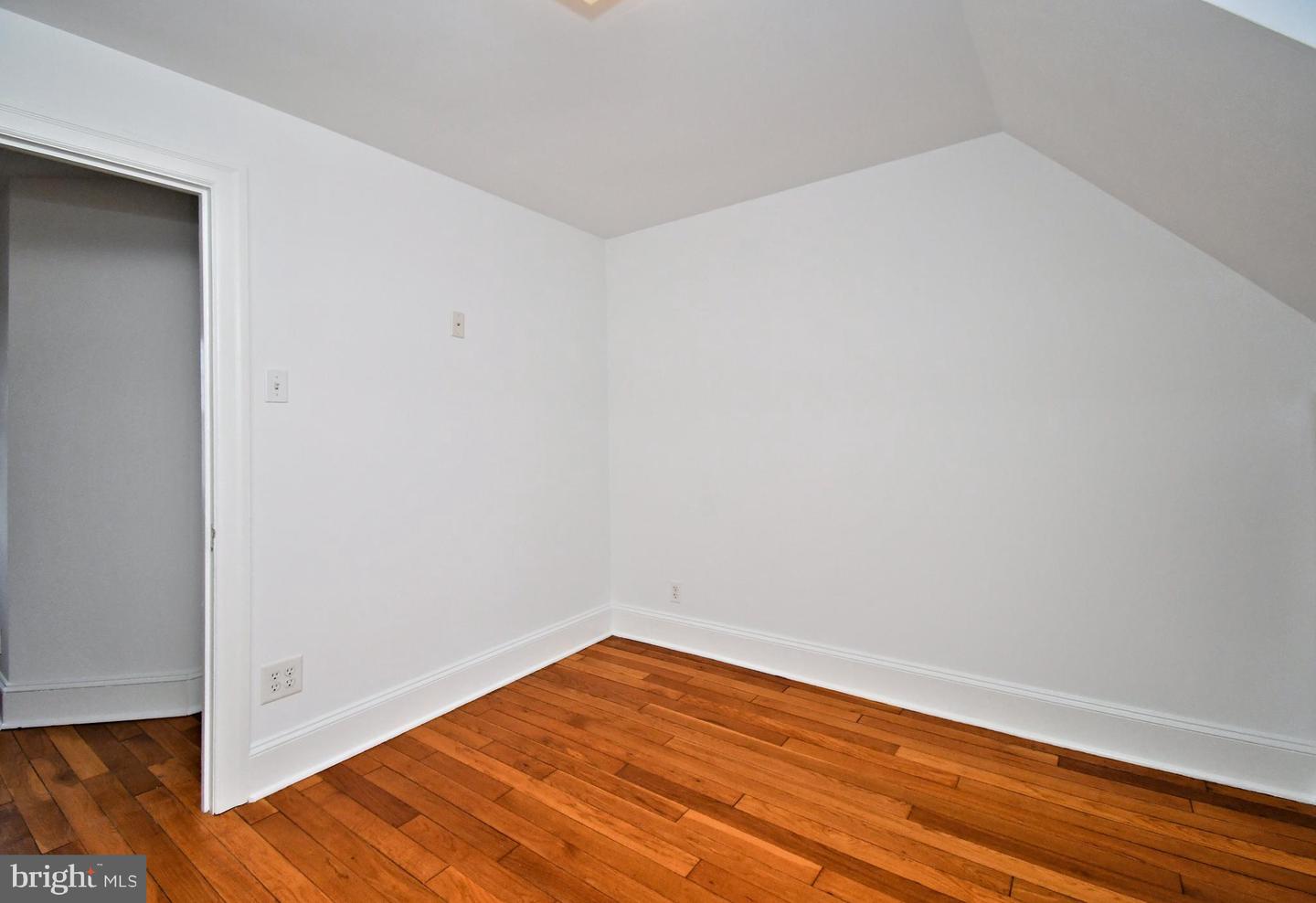 1101 N Franklin St Property Photo 25