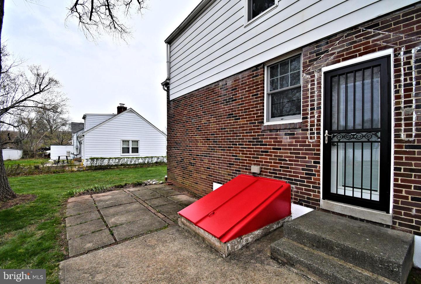 1101 N Franklin St Property Photo 34