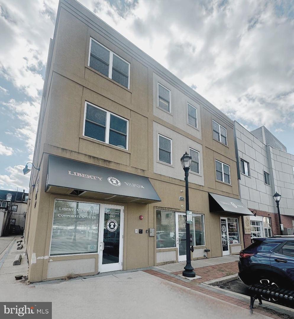 306 Madison Ave Property Photo 4