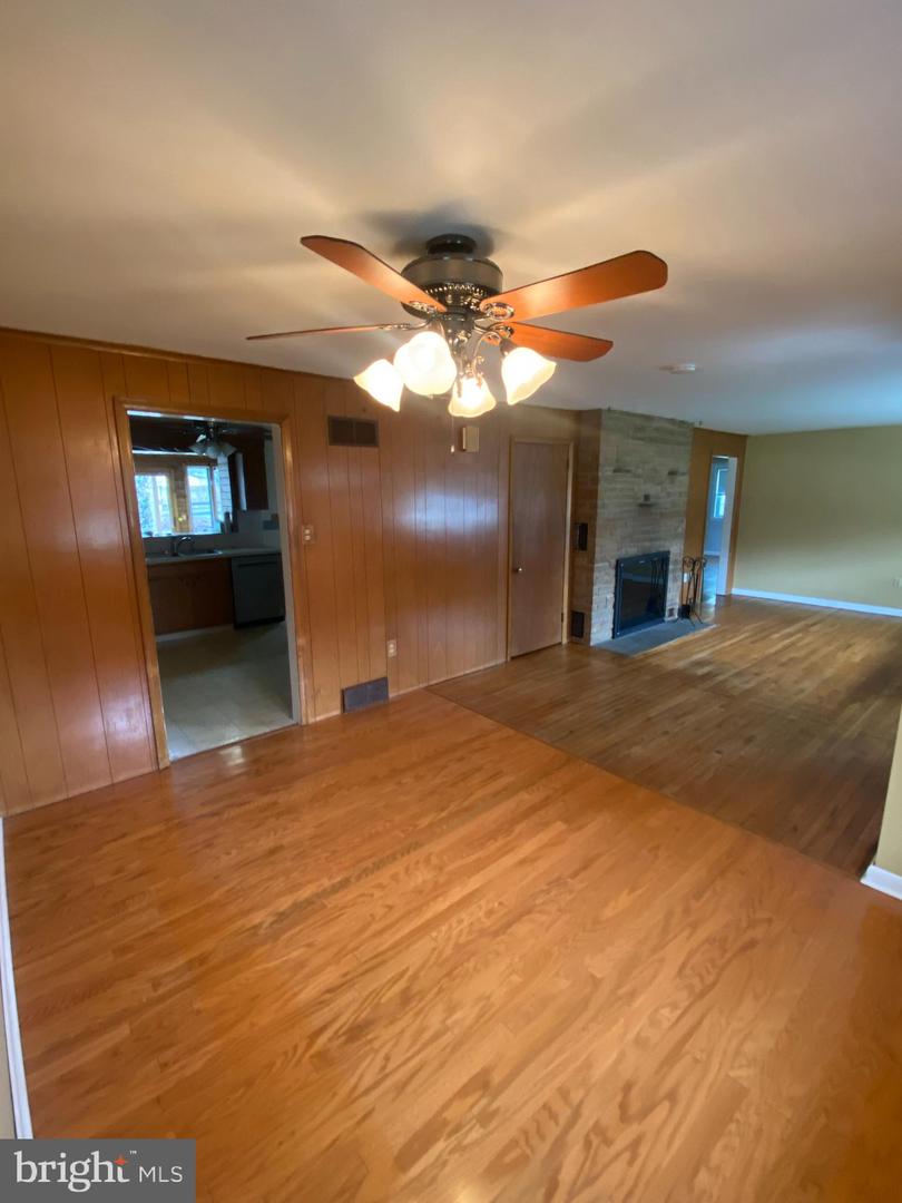 1022 Sparrow Rd Property Photo 6