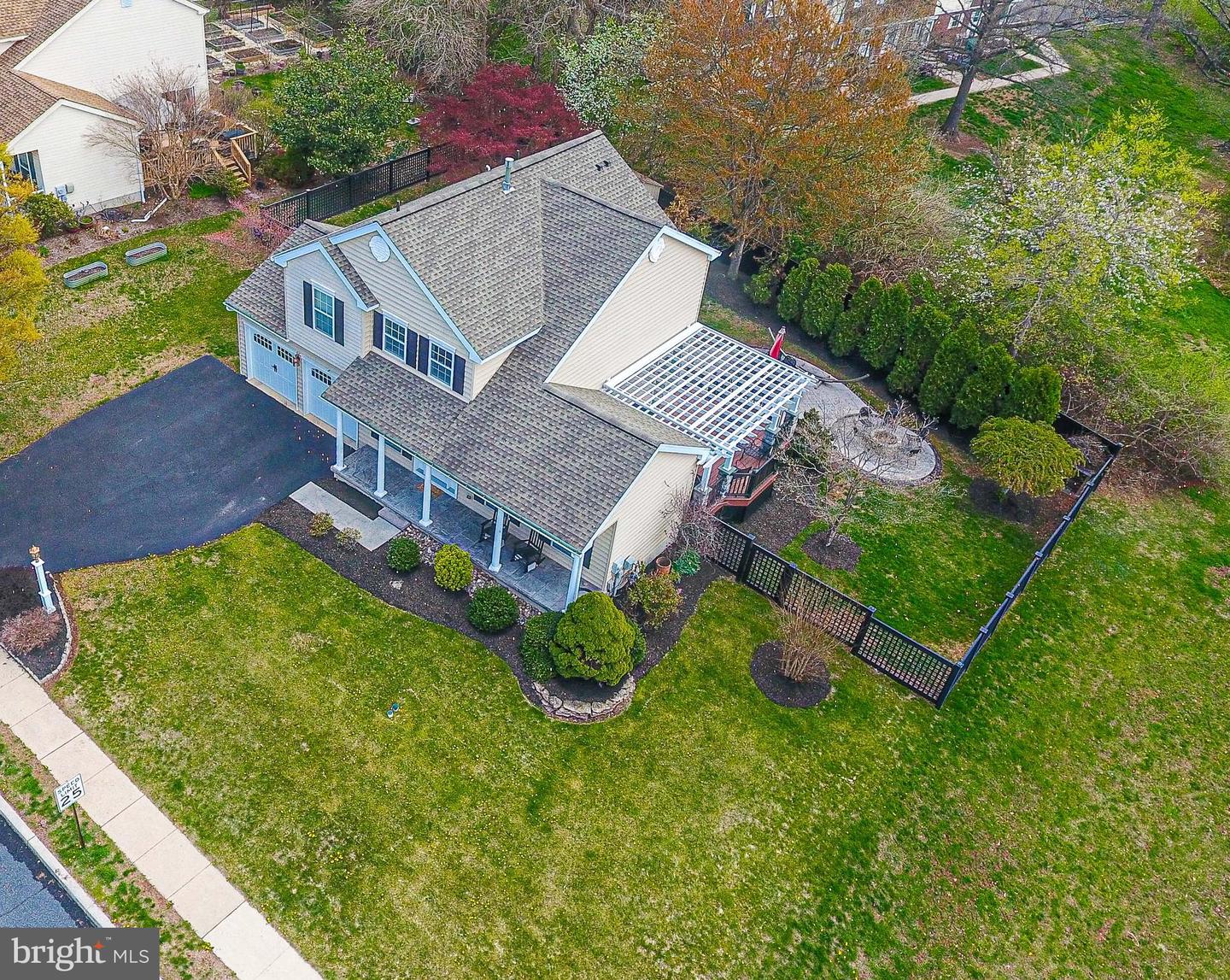 28 Pebble Beach Ln Property Photo 5