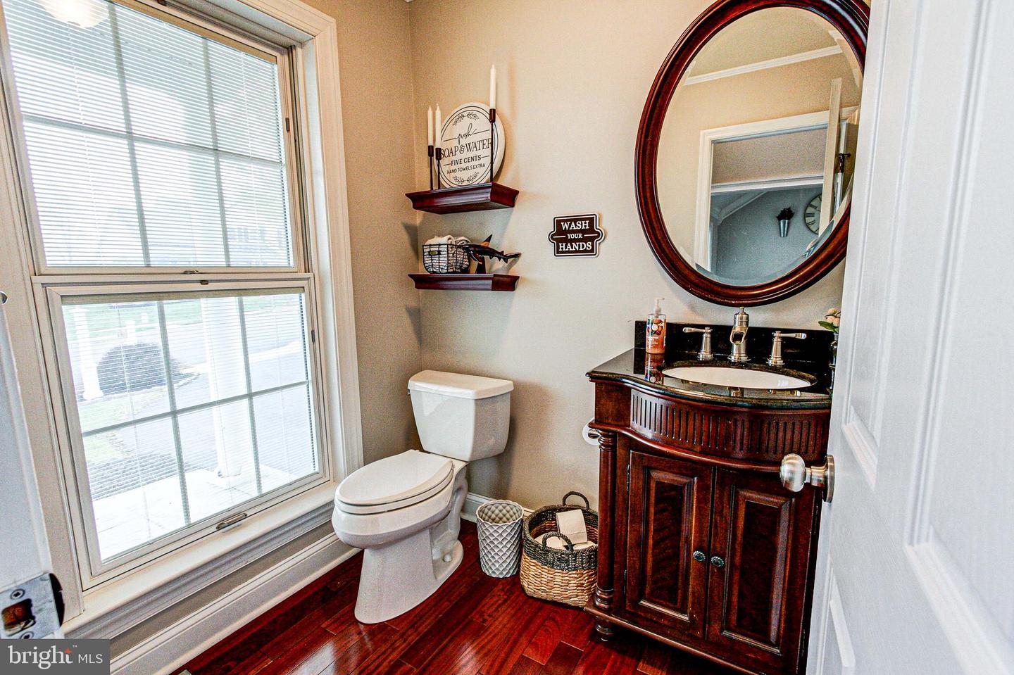 28 Pebble Beach Ln Property Photo 7
