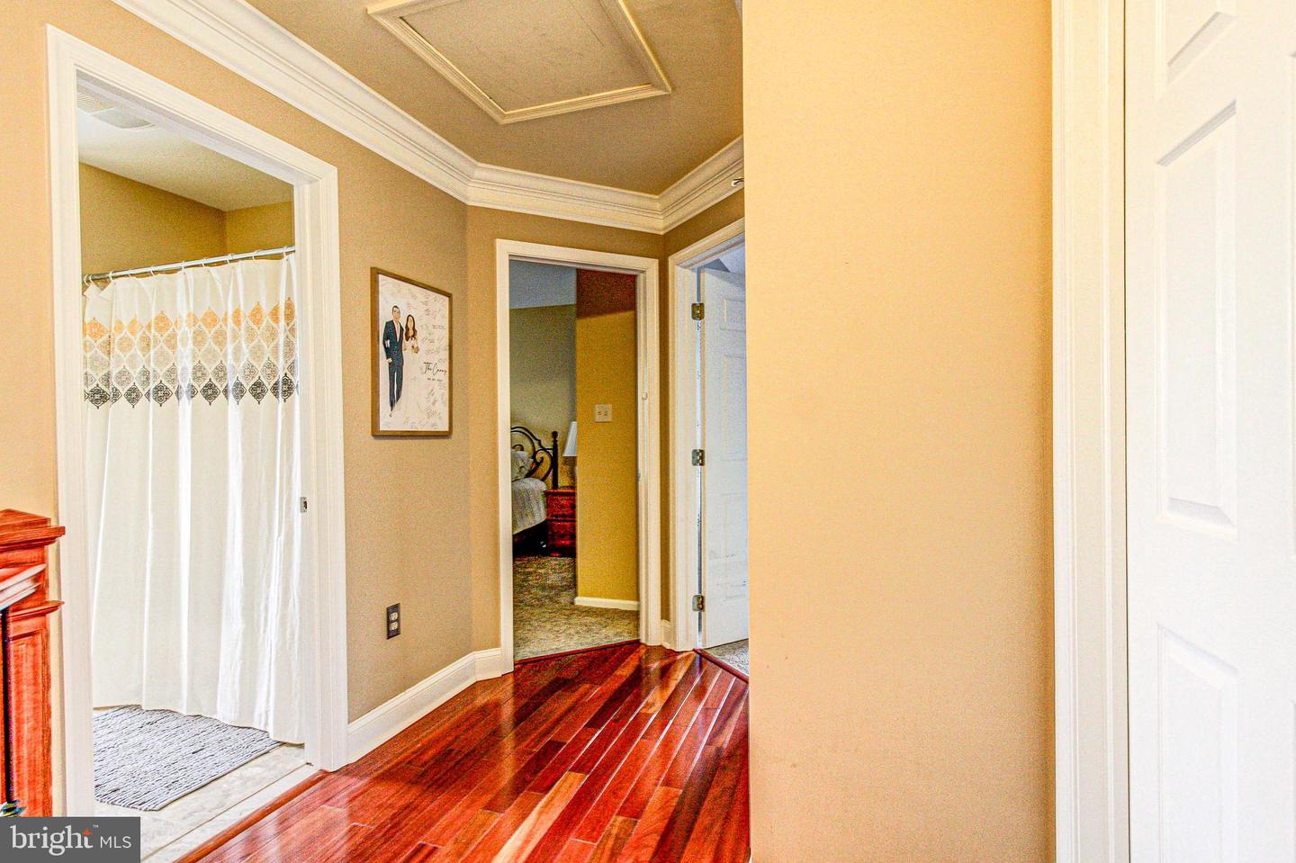 28 Pebble Beach Ln Property Photo 18