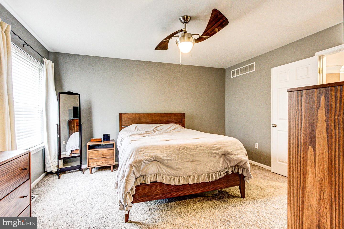 28 Pebble Beach Ln Property Photo 21