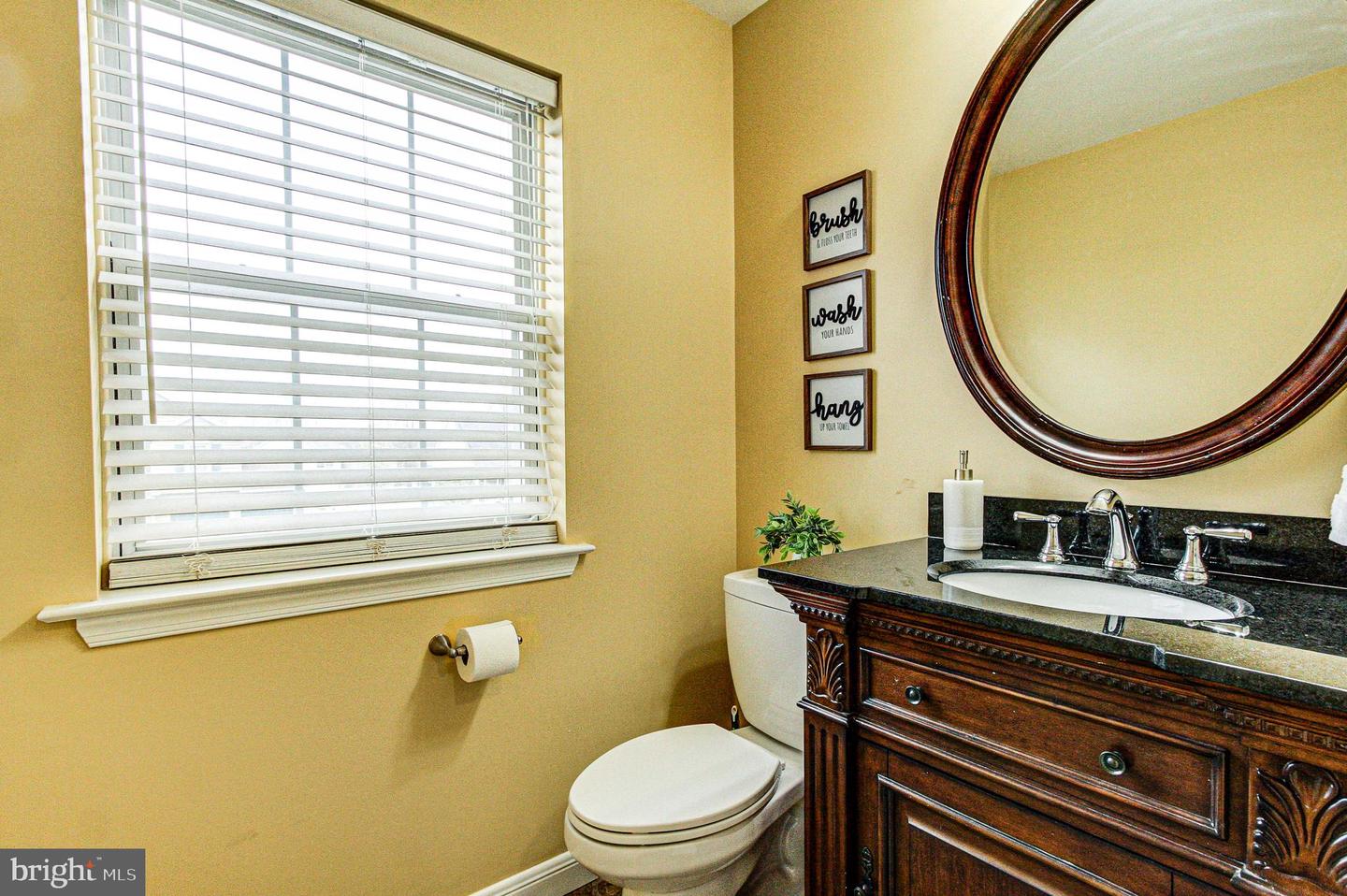 28 Pebble Beach Ln Property Photo 33