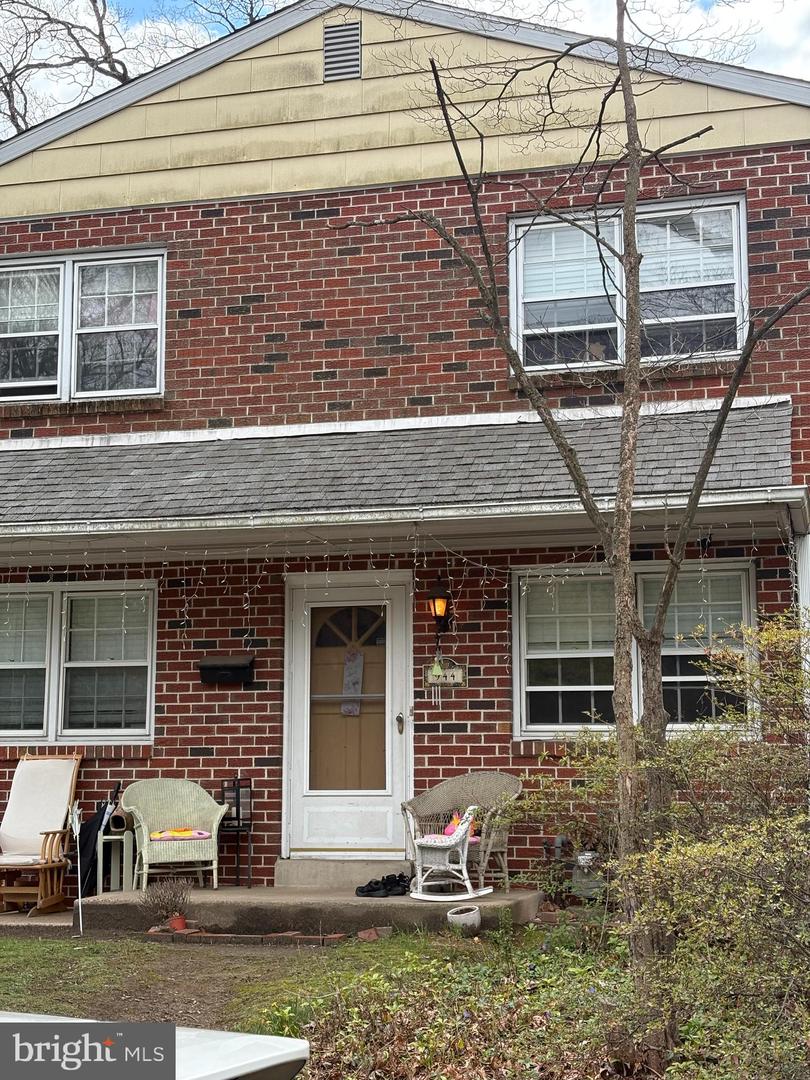 944 Cypress Ave #rear Property Photo
