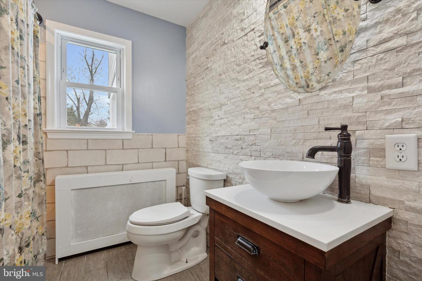 1833 Norristown Property Photo 11