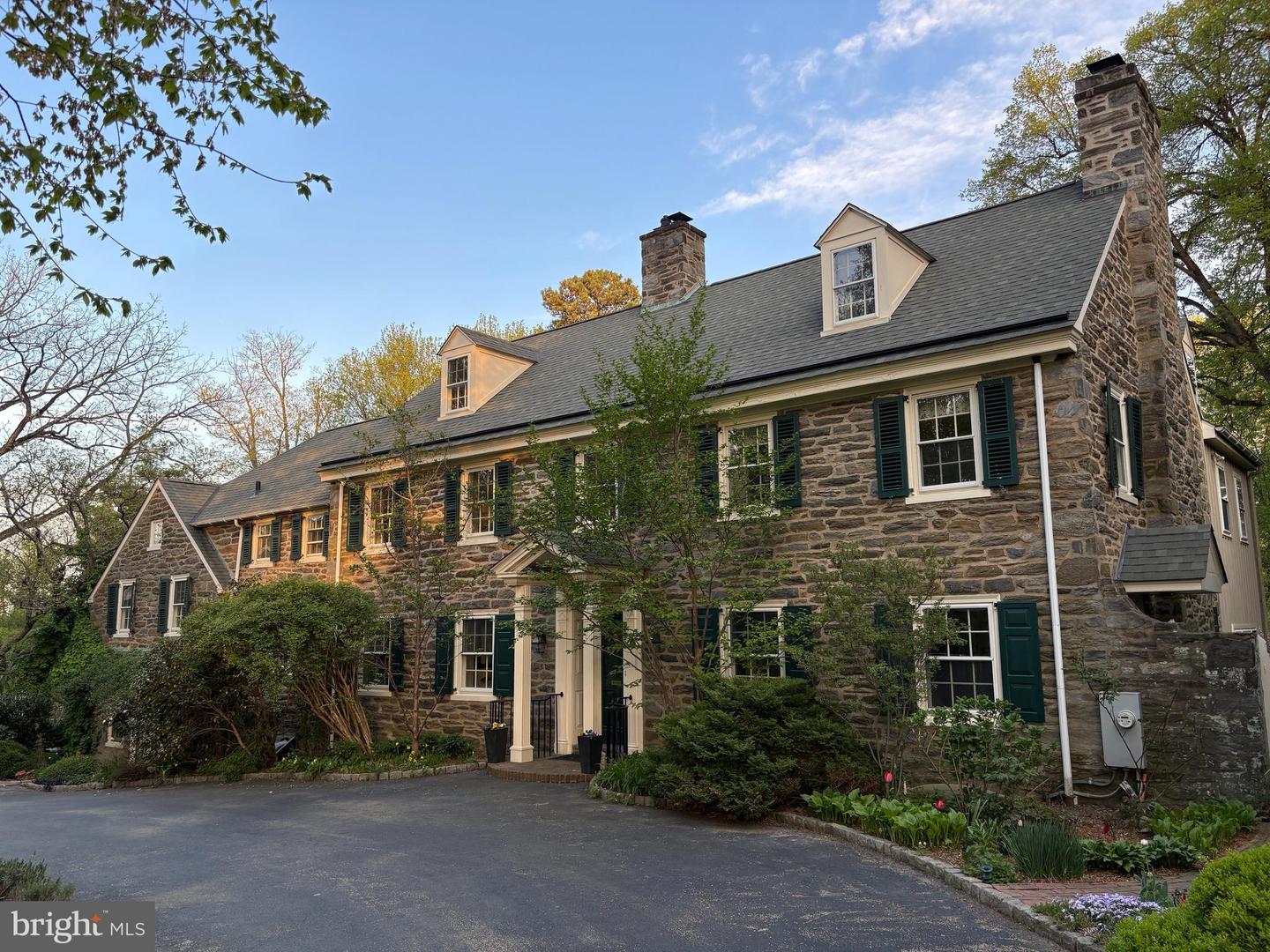 331 Fishers Rd Property Photo