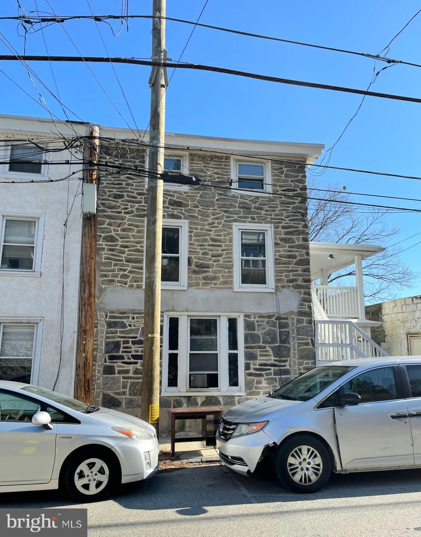 17 Jefferson St #2 Property Photo