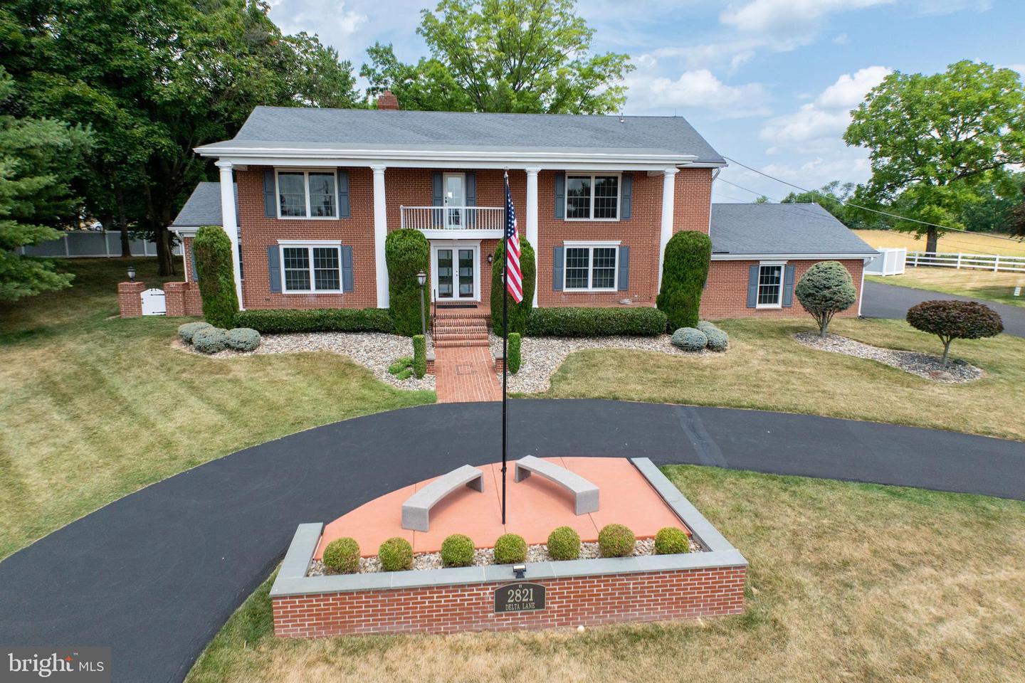 2821 Delta Property Photo 4