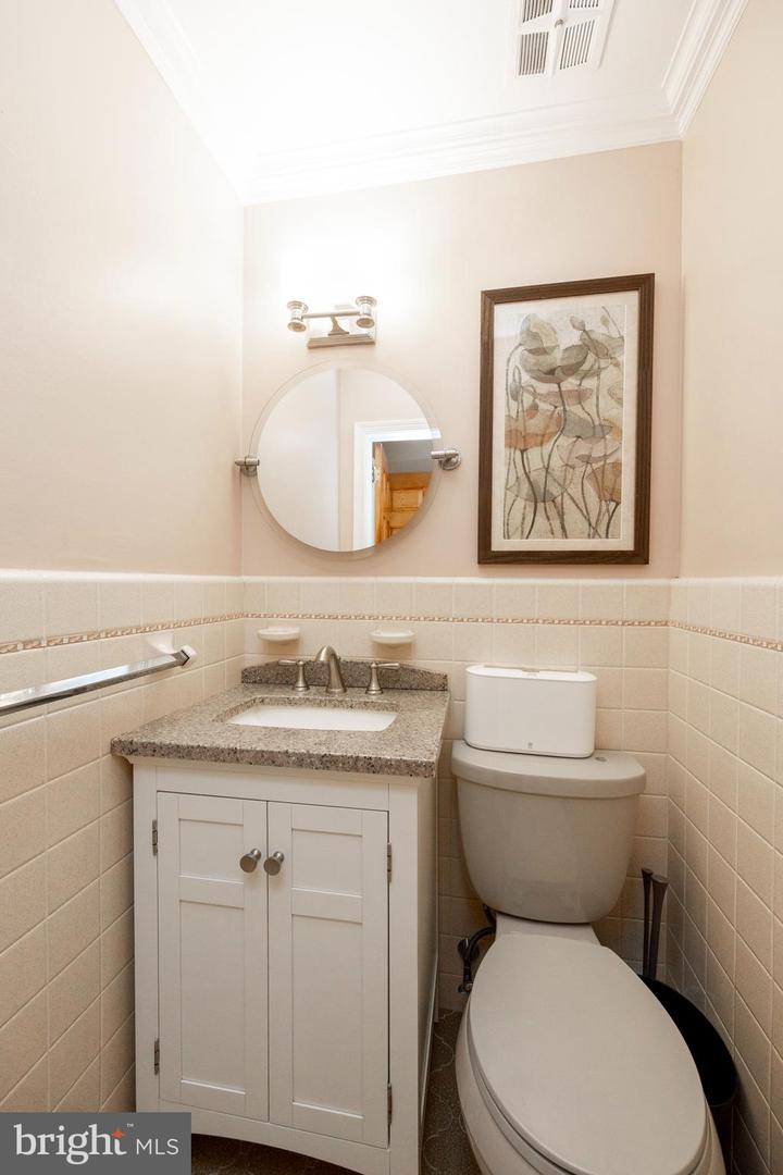 2821 Delta Property Photo 29