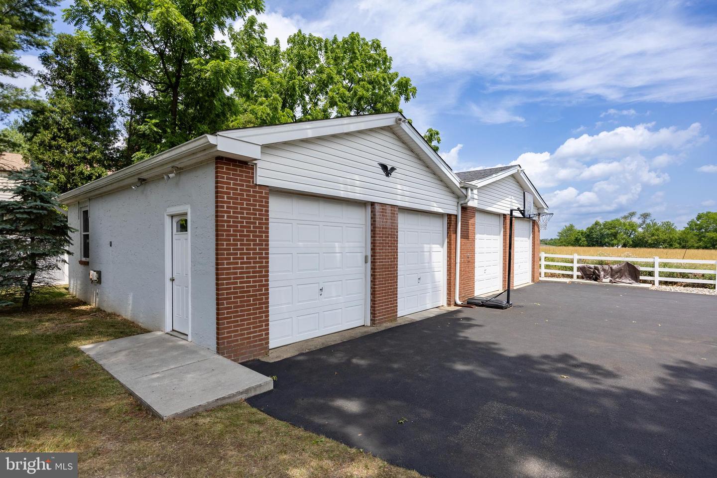 2821 Delta Property Photo 50