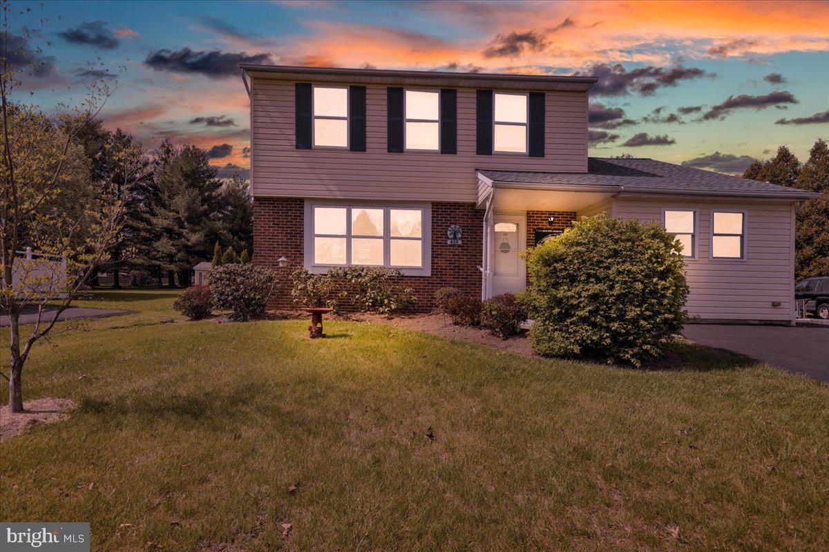 490 Cheswyck Dr Property Photo