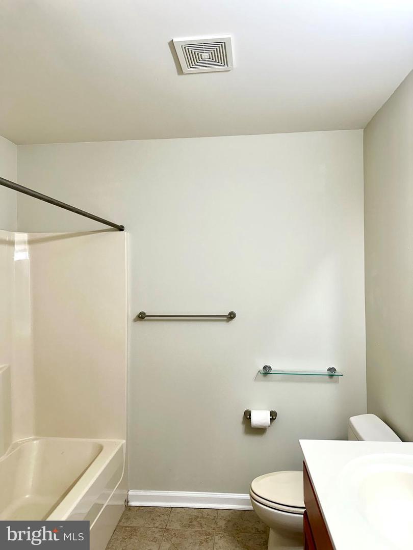 116 High Point Ave Property Photo 23