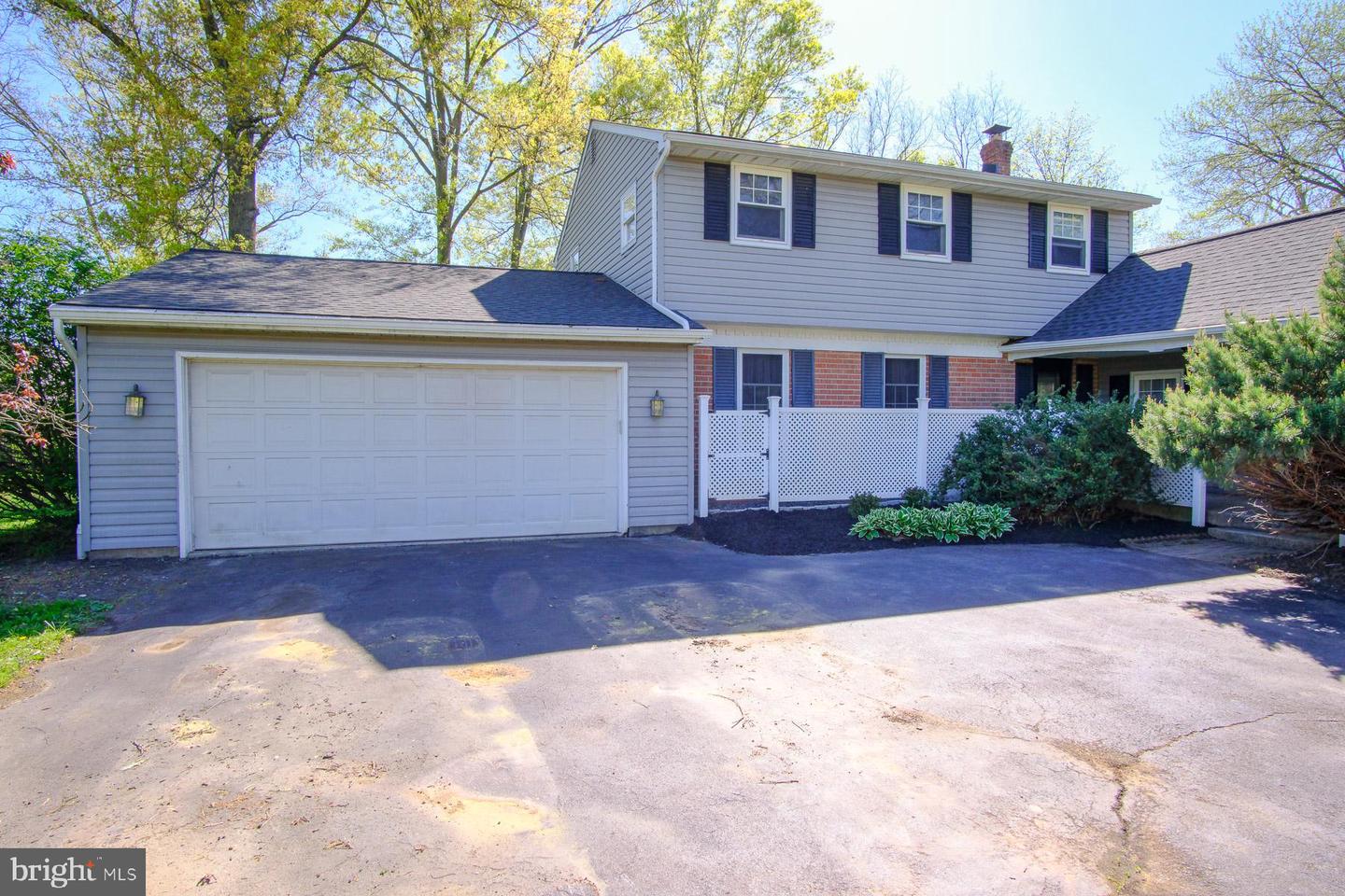 1518 Peach Tree Ln Property Photo