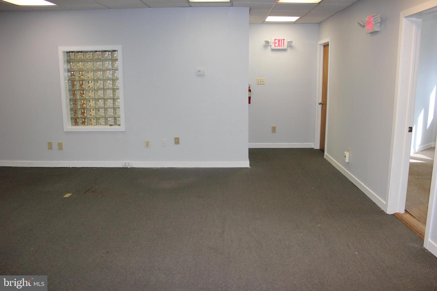 2616 N Broad St Property Photo 6