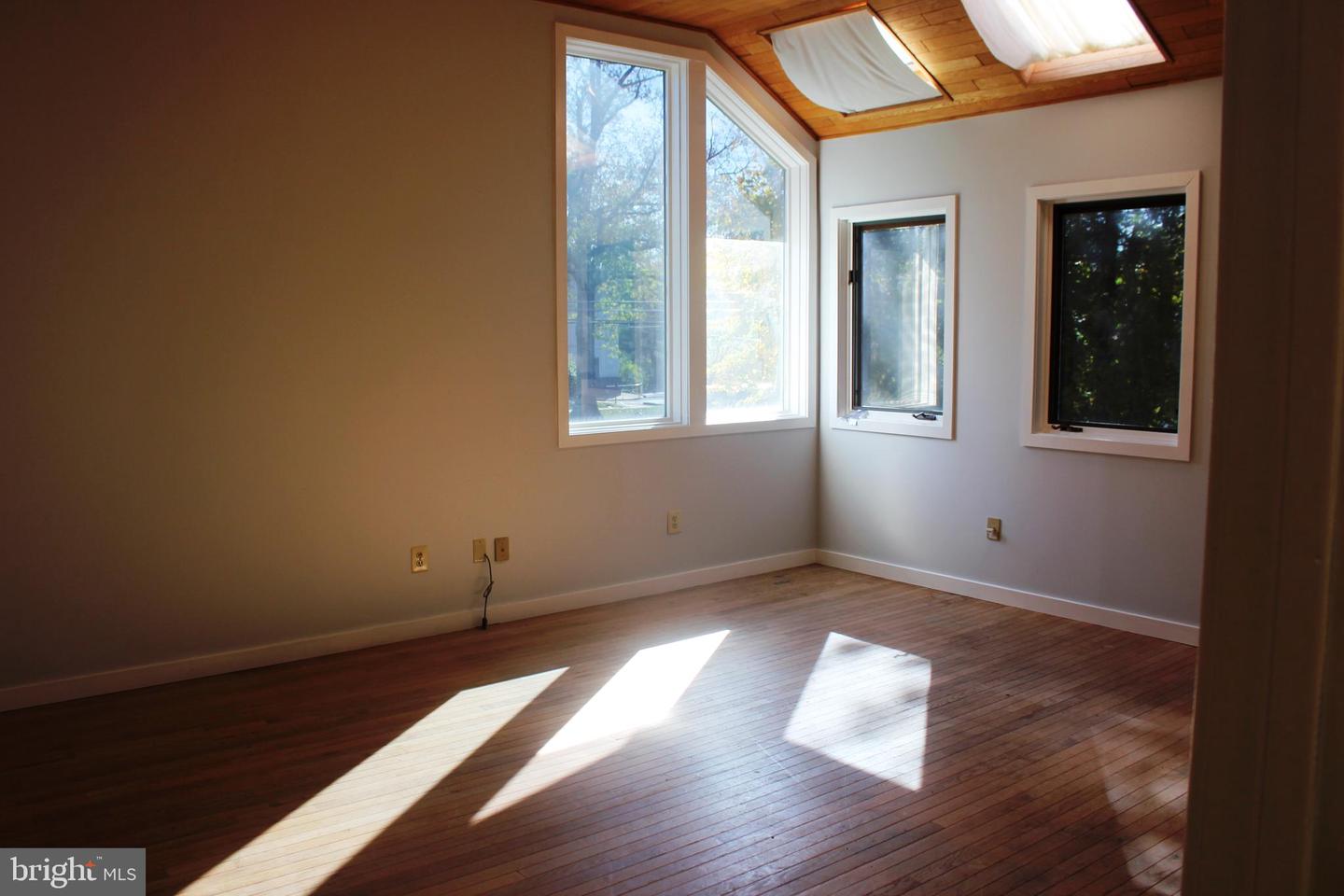 2616 N Broad St Property Photo 7