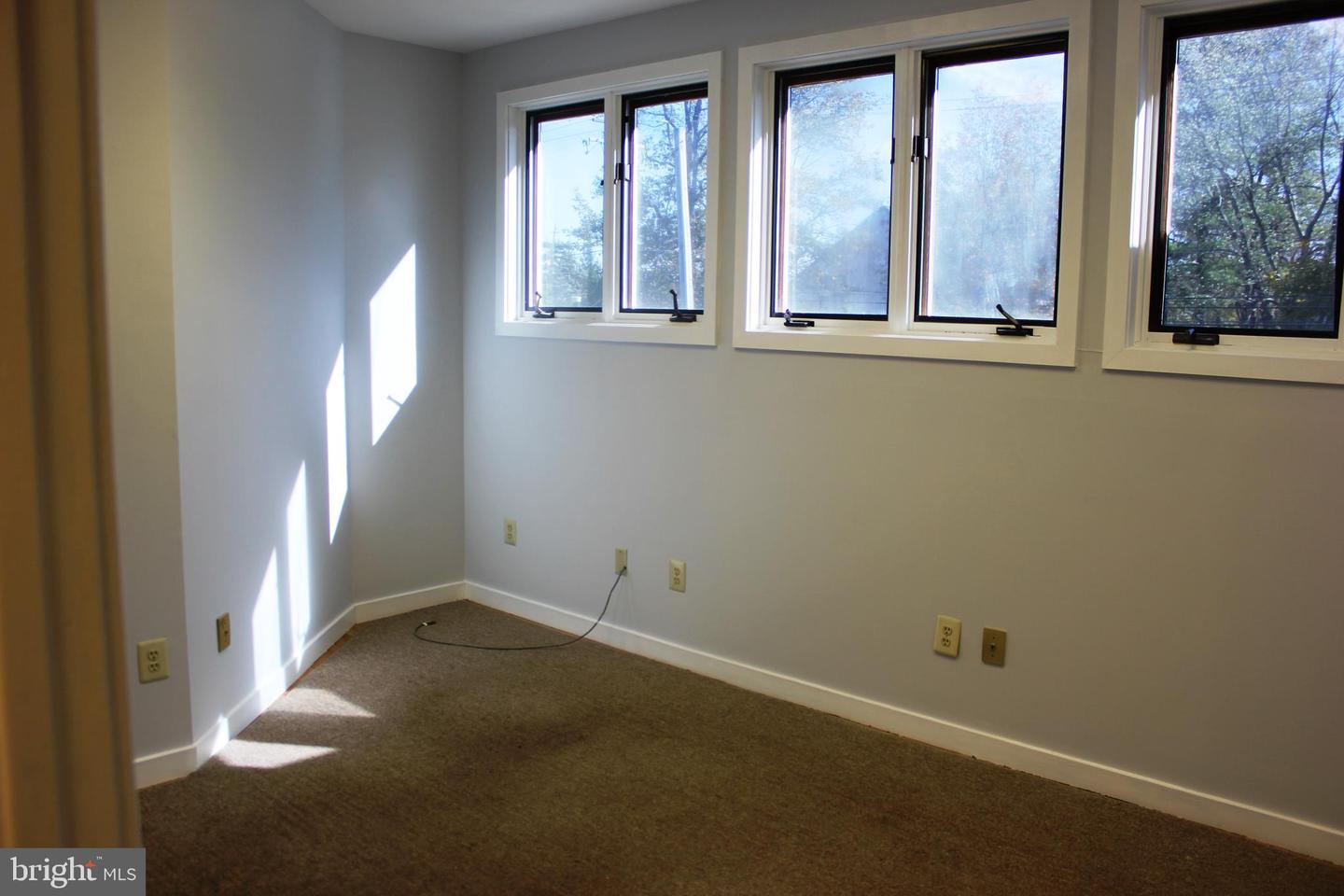 2616 N Broad St Property Photo 9