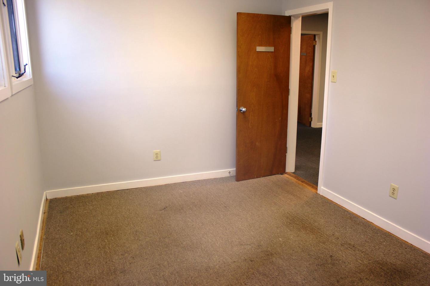 2616 N Broad St Property Photo 10