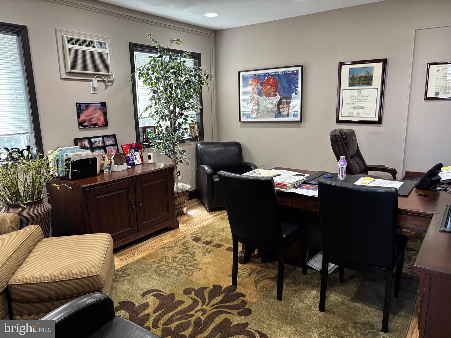 644 Germantown #1b Property Photo 1