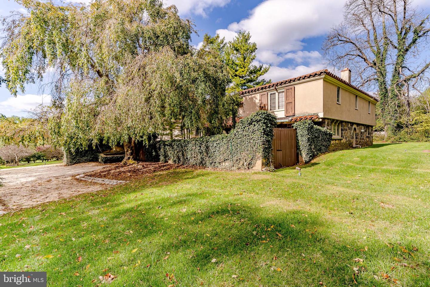 1000 Mount Pleasant Rd Property Photo 1