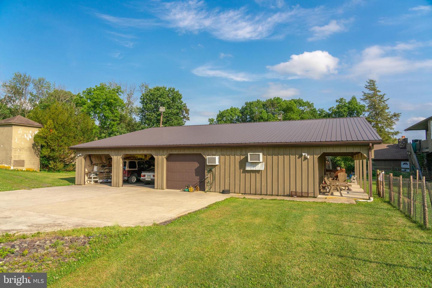 2071 Baus Rd Property Photo 25