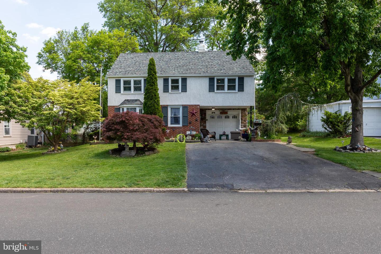 1209 Saint Clair Rd Property Photo 1