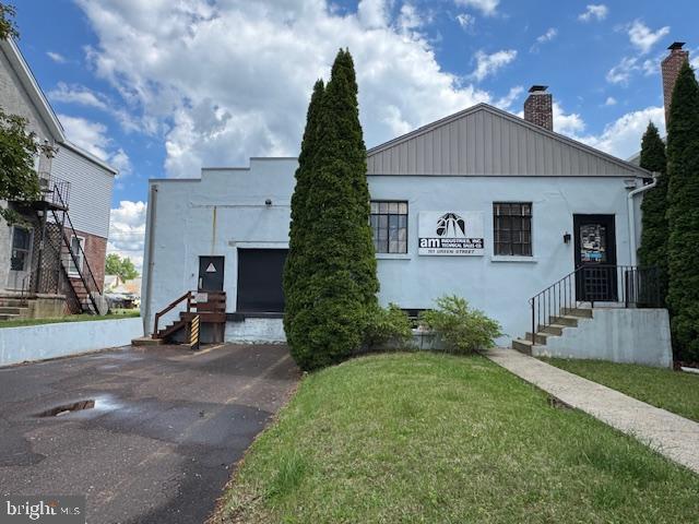 151 Green St Property Photo 1