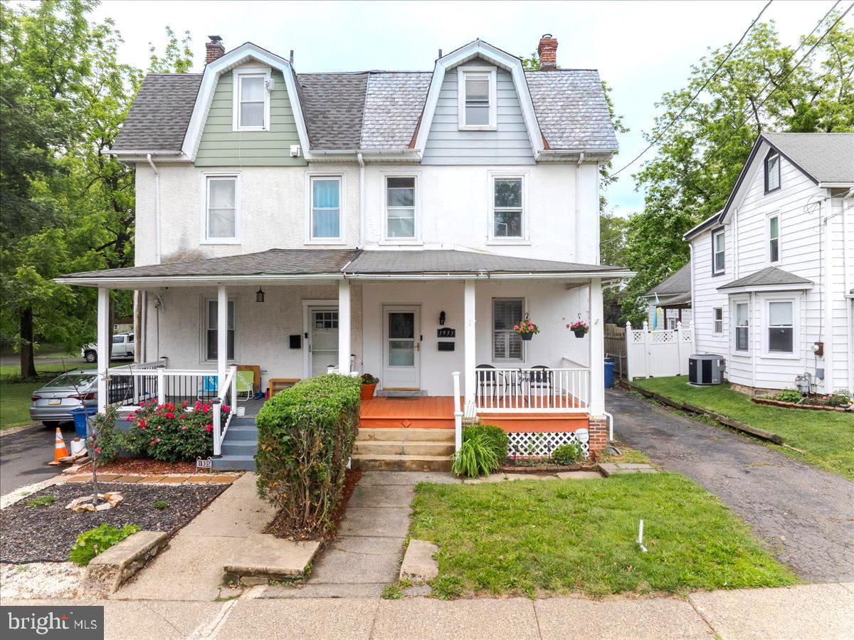 1933 Susquehanna Rd Property Photo 1