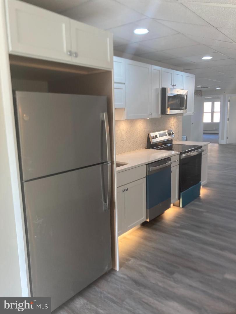 506 S Bethlehem Pike #b12 Property Photo 5