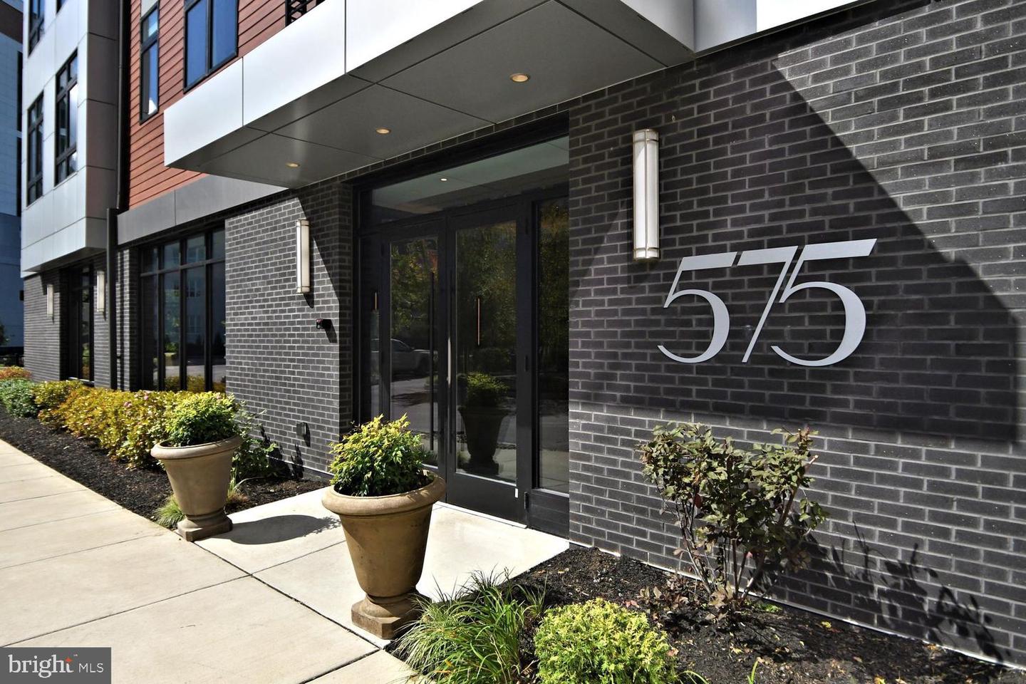 575 S GODDARD BLVD #511