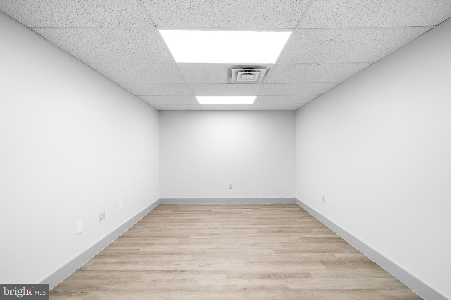 379 CHERRY ST #OFFICE Property Photo 1