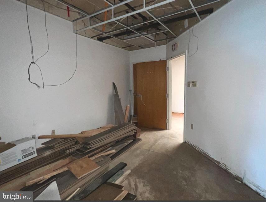 238-244 E High St Property Photo 9