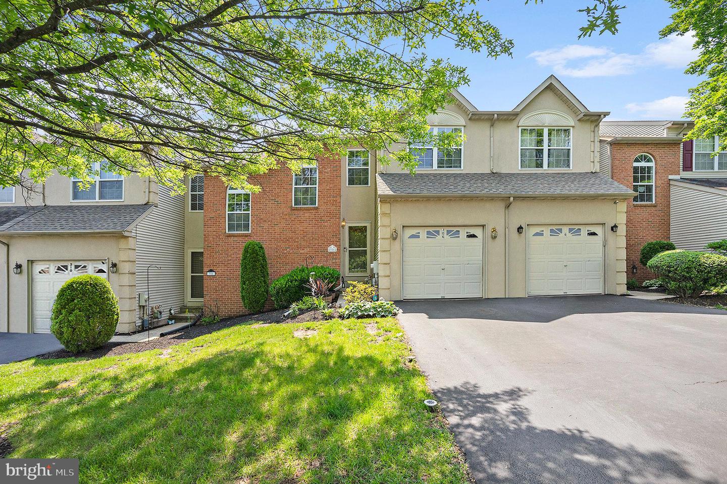 306 Hamilton Dr Property Photo 1