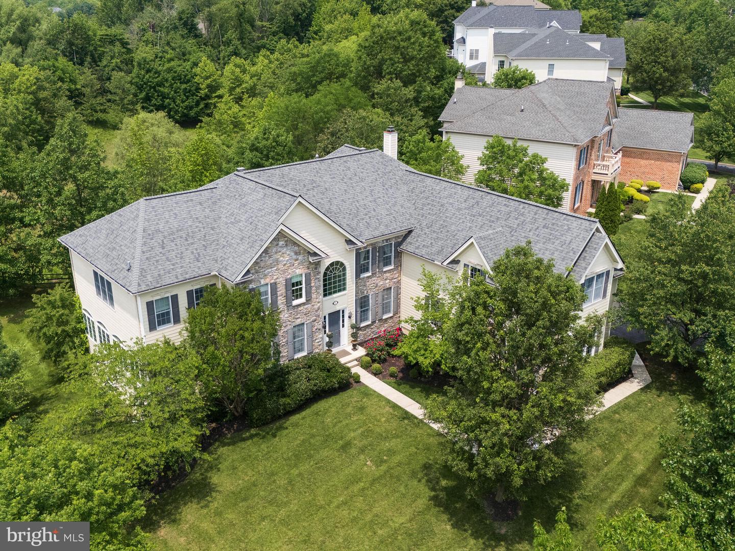 9 Goldfinch Cir Property Photo 3