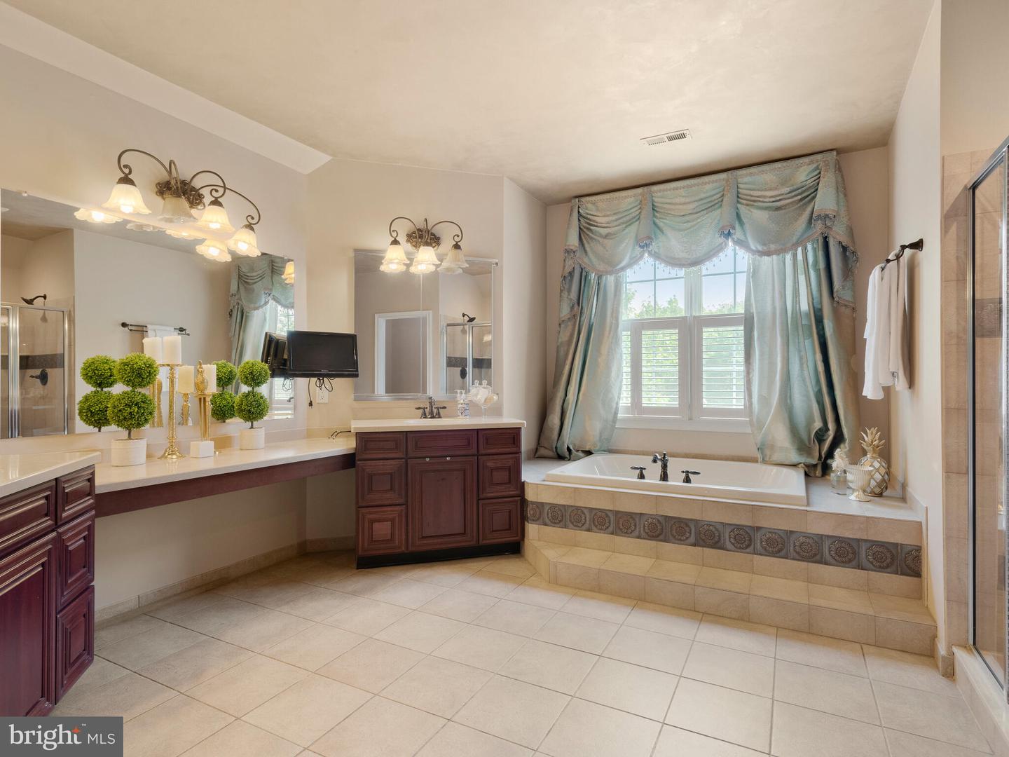 9 Goldfinch Cir Property Photo 40