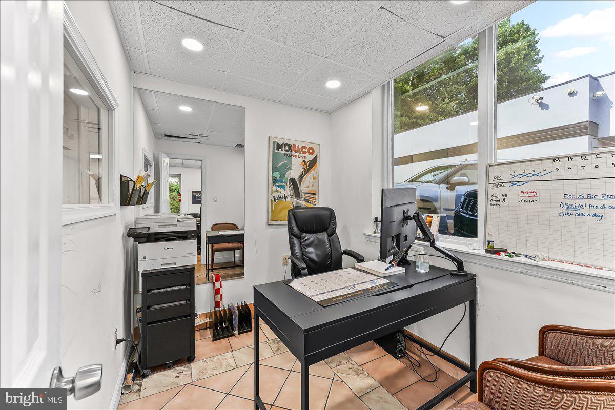 828 Matsonford Rd Property Photo 18