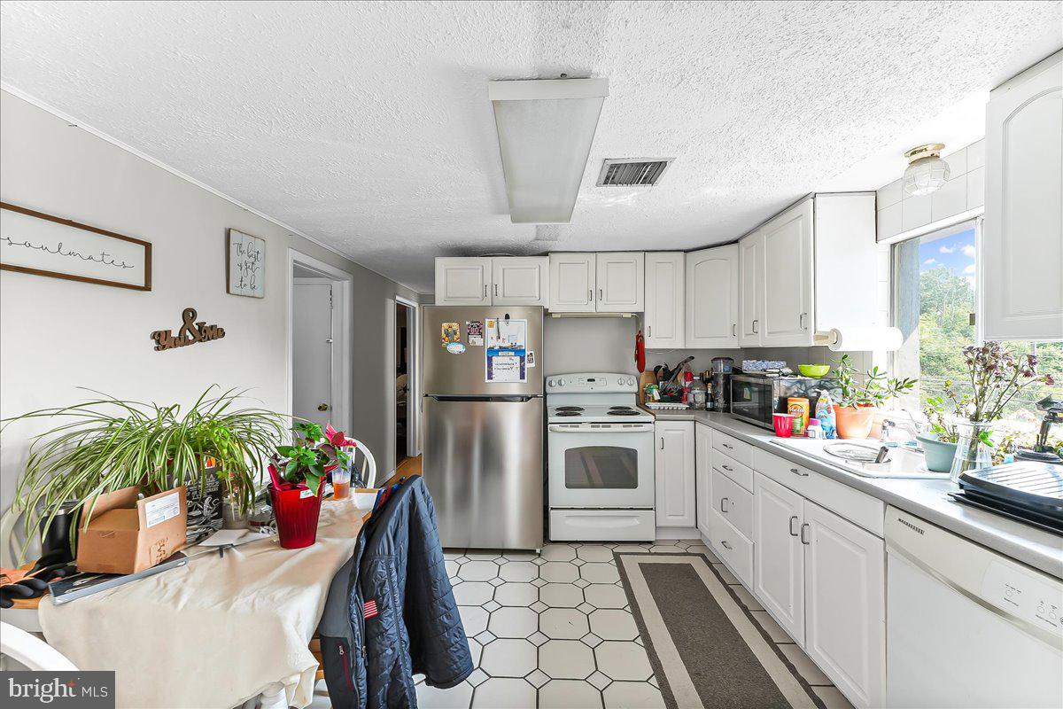 828 Matsonford Rd Property Photo 38